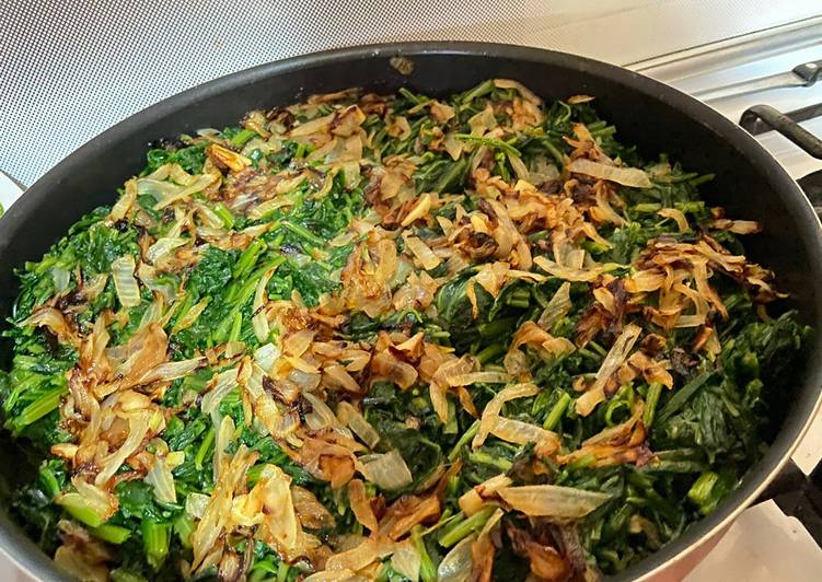 Wild chicory greens in olive oil