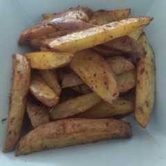 Una foto de Patatas Deluxe en el horno