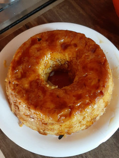 Una foto de Budín de pan flan