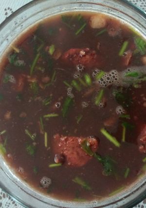 Una foto de Frijoles puercos o con embutidos