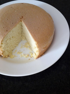 A picture of Home-baked vanilla cake.