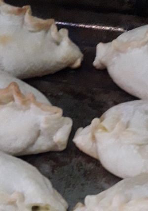 Una foto de Empanadas de pencas y Mozzarella