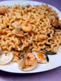 Una foto de Fusilli Lunghi en salsa de almeja picante
