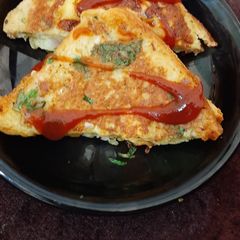 A picture of Indo Korean Egg Sandwich.