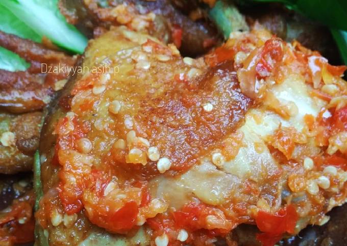 AYAM PENYET/AYAM GEPREK ala warung ayam