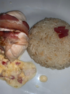 Una foto de Suprema de Pollo Rellenas 🍗🍗