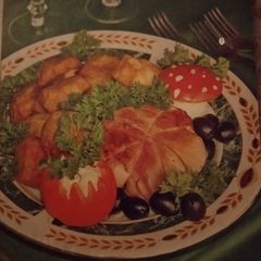 A picture of "Meat flower".