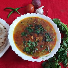 A picture of Green moong dal.
