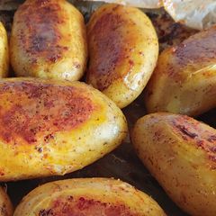 A picture of My compound butter baked potato 🥔😋.