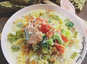 Gambar Cheesy Pasta Carbonara With Salmon Versi Baby 1y+