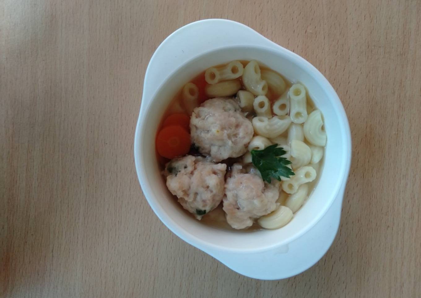 Sup Bola Ayam Makaroni (MPASI)