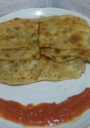 A picture of Aloo ka paratha.