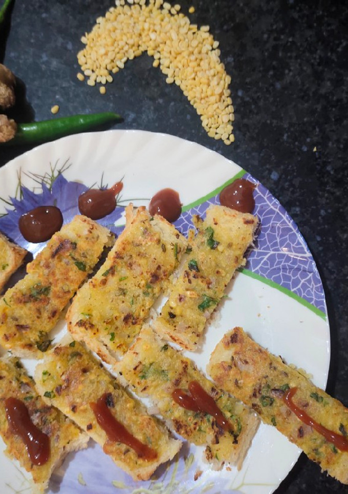 ब्रेड दाल स्टिक्स (Bread Dal sticks recipe in Hindi) रेसिपी मुख्य फोटो