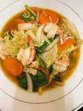 ผัดผักรวมมิตรกุ้งสด