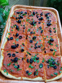 Une photo de Pizza carrée 🍕