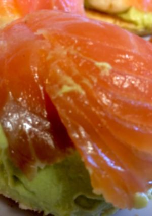 Foto principal de Nido de salmón con sorpresa