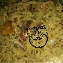A picture of Noodles.