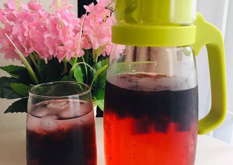 Resep Es cola sirup cincau hitam 🍷 yang Bisa Manjain Lidah