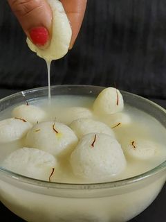 रसगुल्ला (rasgulla recipe in Hindi) रेसिपी मुख्य फोटो