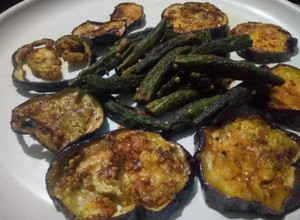 A picture of Fry brinjal and ladyfinger.