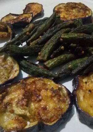 A picture of Fry brinjal and ladyfinger.
