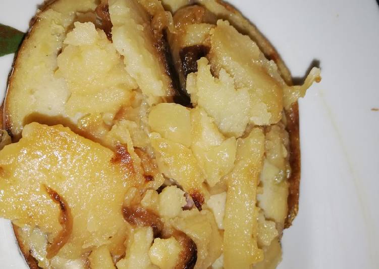 Redondo de pollo con nueces y queso azul asado