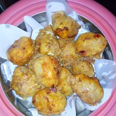A picture of Yam balls.