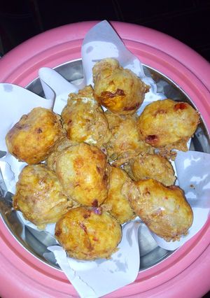 A picture of Yam balls.