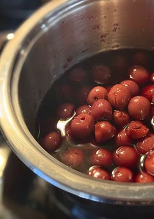 Meggyleves 🍒 recept fotója