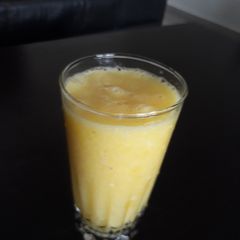 A picture of Pineapple and ginger drink.