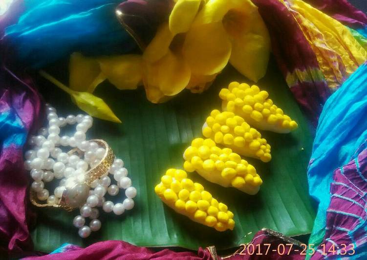 Recipe of Gordon Ramsay Makai khoya roll