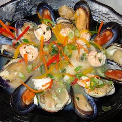 A picture of Seafood platter.