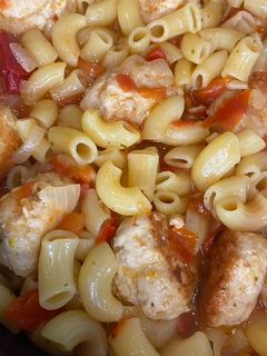 Фото Паста з фрикадельками 🍝.