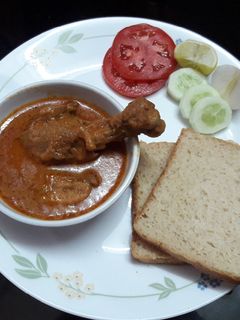 चिकन क्रिमी मसाला ग्रेव्ही (chicken gravy masla gravy recipe in marathi) रेसिपी चे मुख्य फोटो