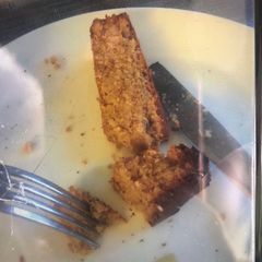 A picture of Lemon and Almond Cake.