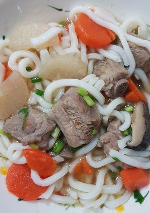 รูปของ ต้มอุด้งกระดูกหมู