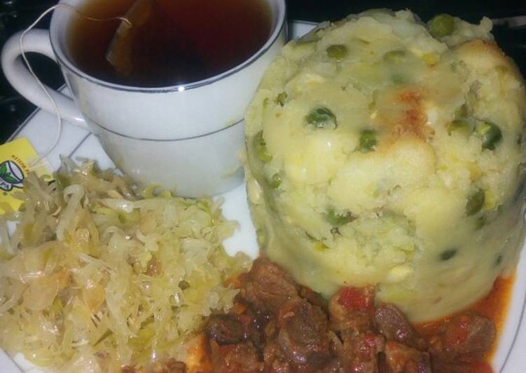 Simple peas mukimo with beef stew and black tea