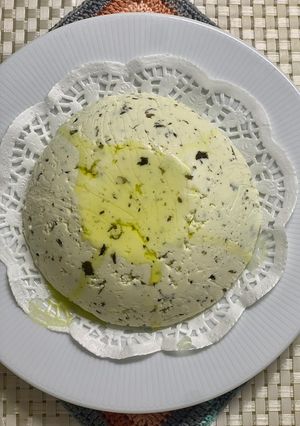 Una foto de Queso fresco aromatizado