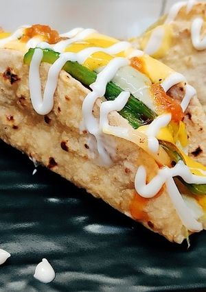 A picture of Leftover chapati tacos.