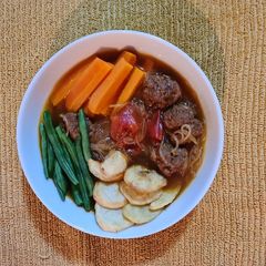 Semur (Indonesian Beef Stew) A picture of Semur (Indonesian Beef Stew).