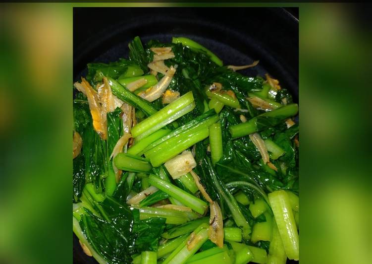 Stir Fry Choy Sum (Sawi) with Anchovies Garlics 🥗