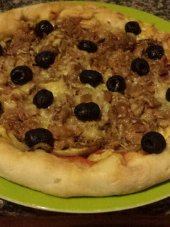 Una foto de Pizza de atún