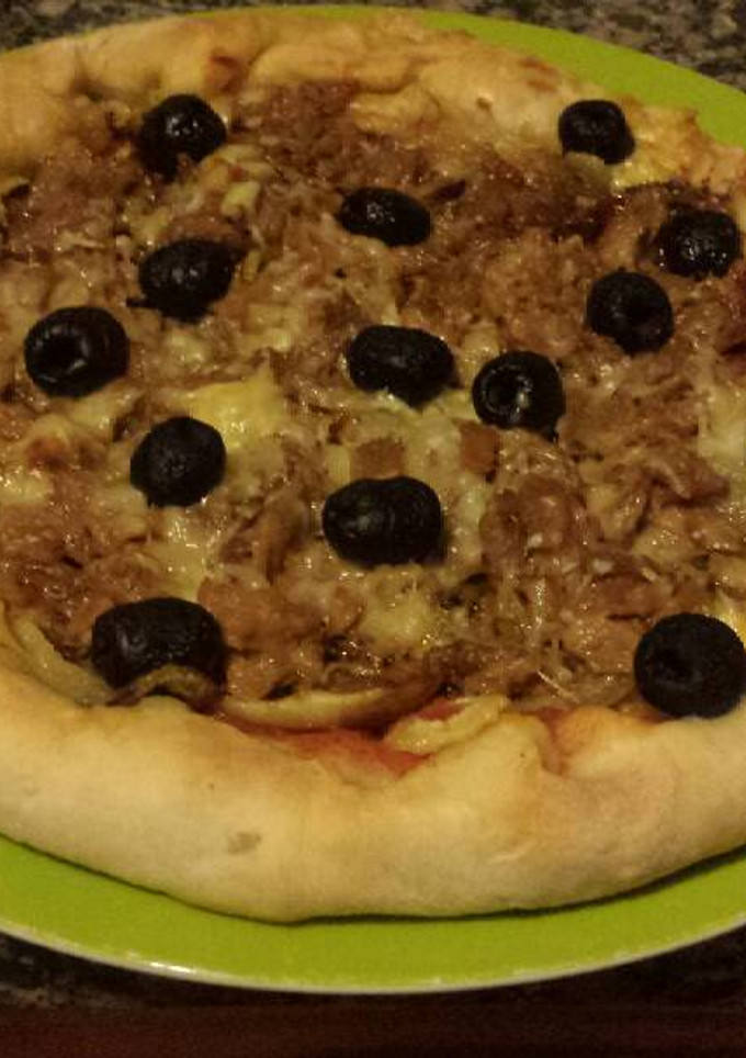 Una foto de Pizza de atún