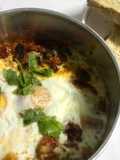 ไข่อบซอสมะเขือเทศ Baked eggs