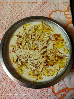 ચોખા ની ખીર (Rice Kheer in recipe Gujarati) રેસીપી મુખ્ય ફોટો