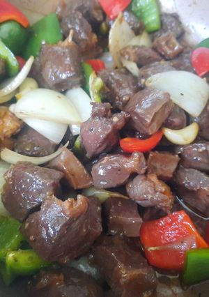 A picture of Shaking Beef (Bò Lúc Lắc).