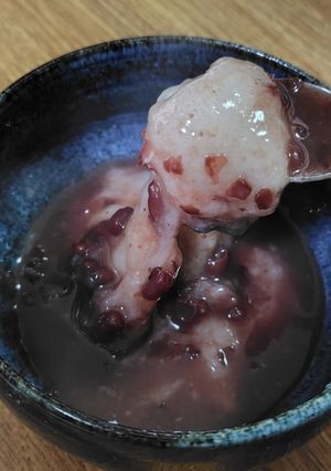 A picture of Simple Zenzai(Red bean soup) with Anko (Sweet Bean Paste) ♡.