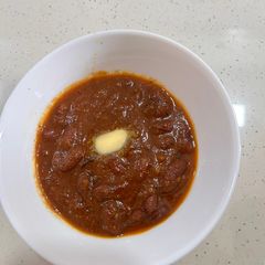 A picture of Rajma masala.