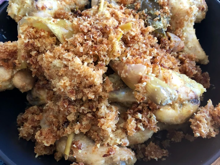Simple Way Make Recipe Ayam Goreng Serundeng (Fried Chicken w/ crispy coconut flakes) that is Delicious, Delicious}