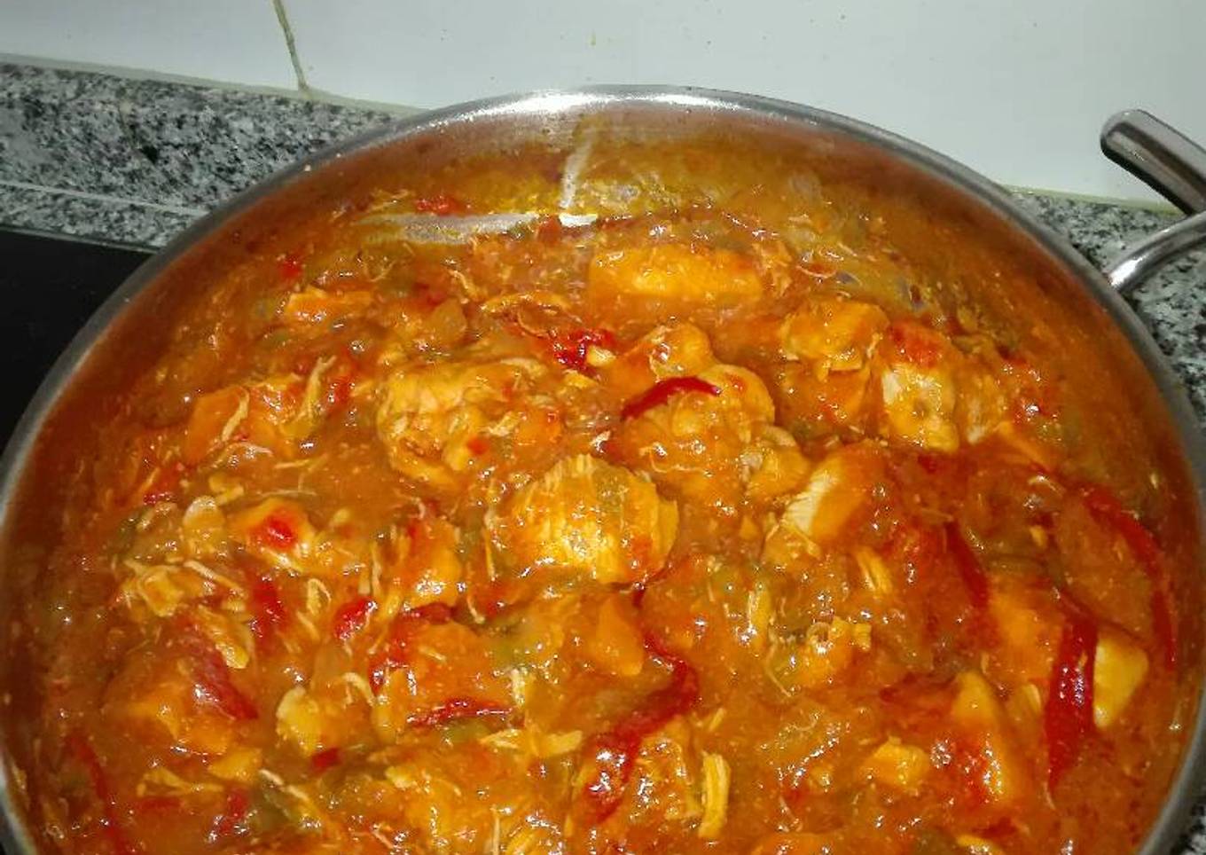 Pollo al chilindrón